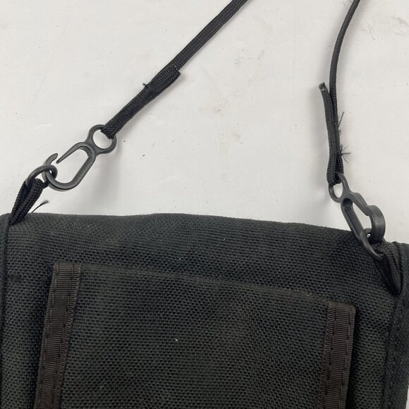 Eagle Creek Travel Wallet Passport Holder Neck Bag  ID Pouch Crossbody Black - Picture 6 of 12